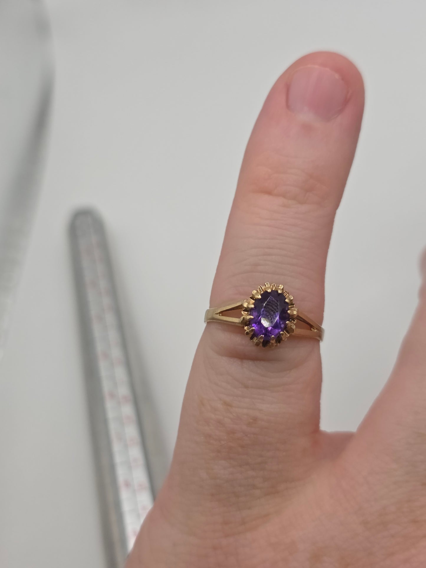 9ct gold amethyst ring