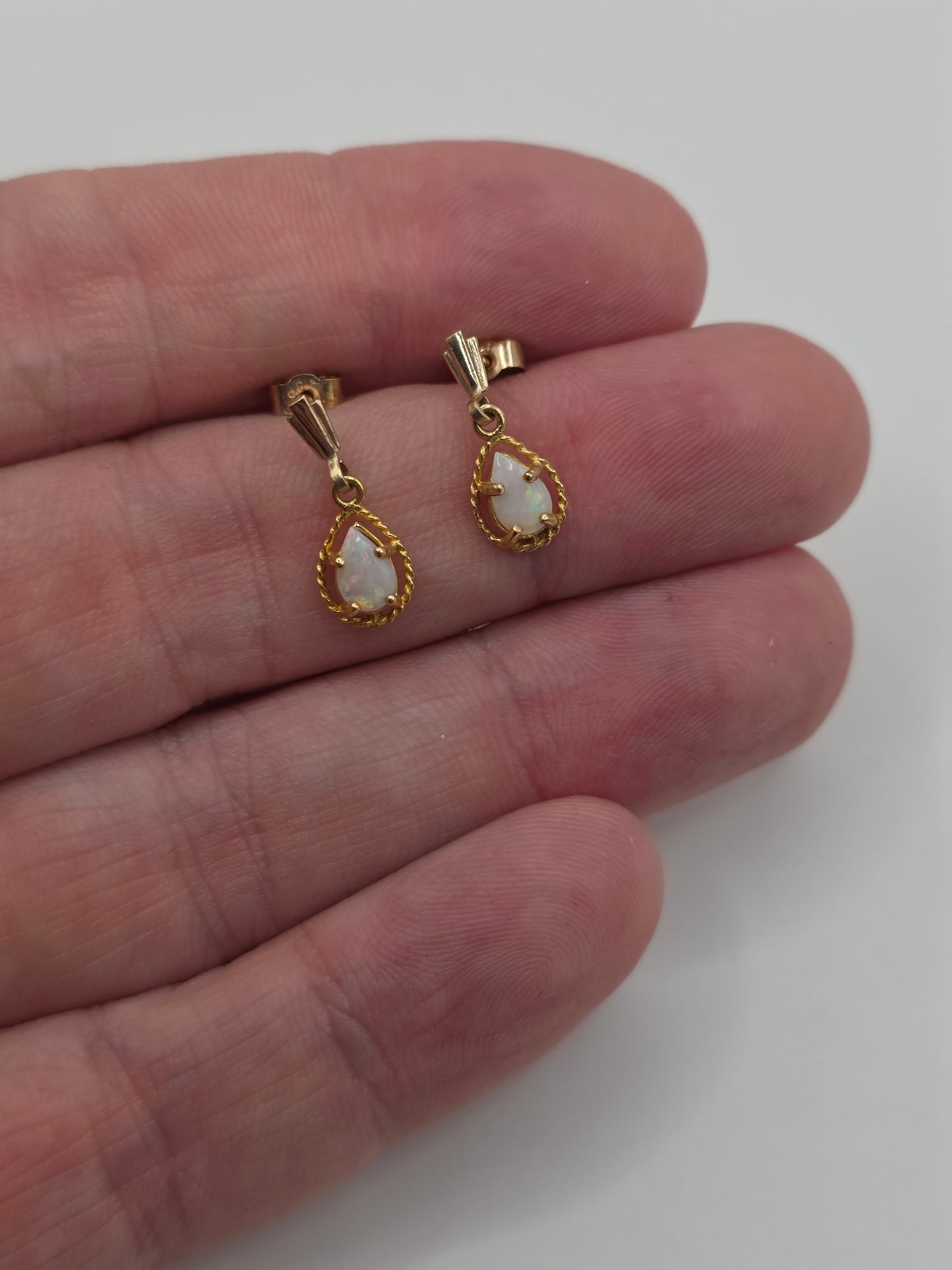 9ct gold opal earrings