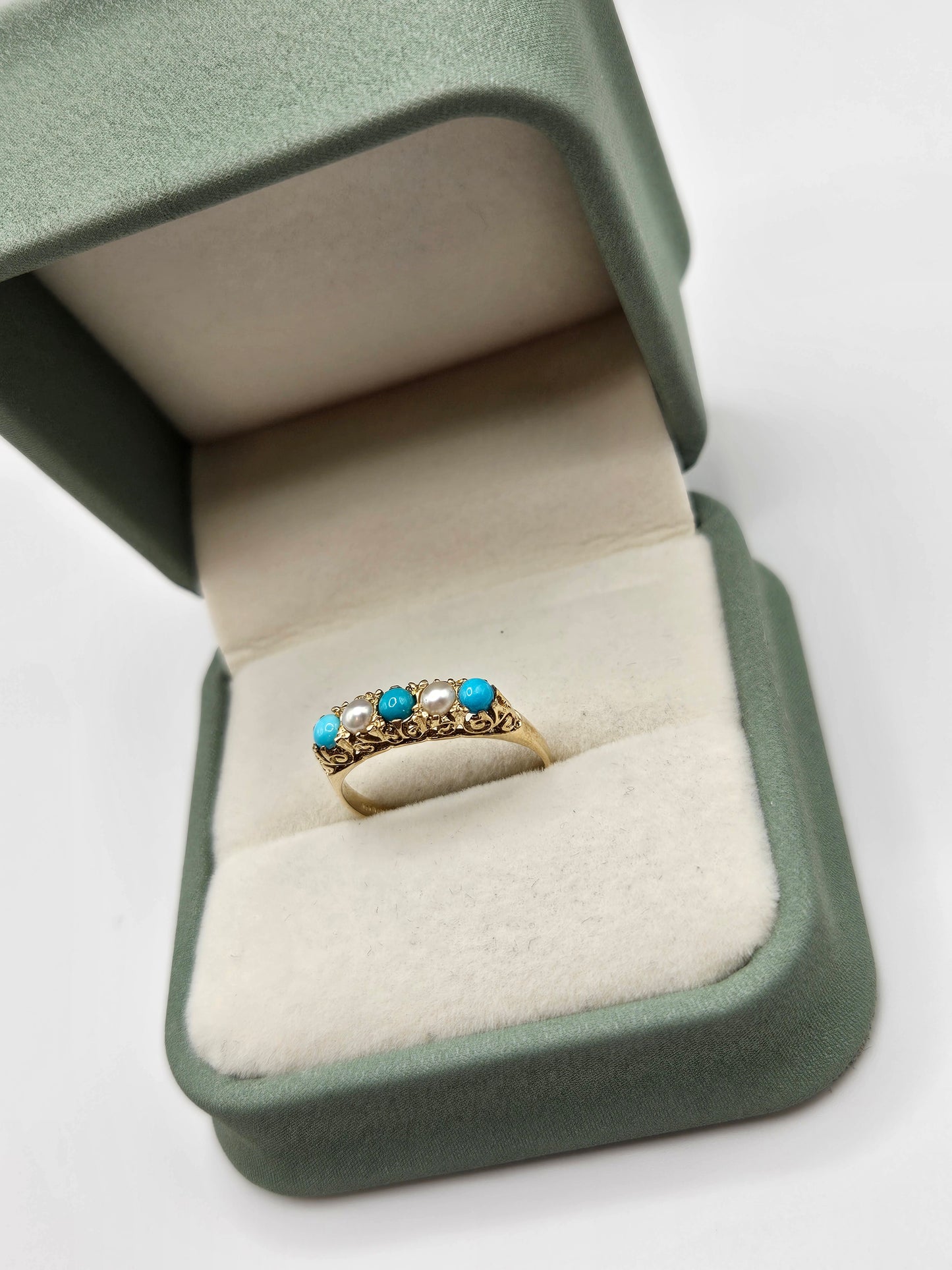 9ct gold turquoise and pearl ring