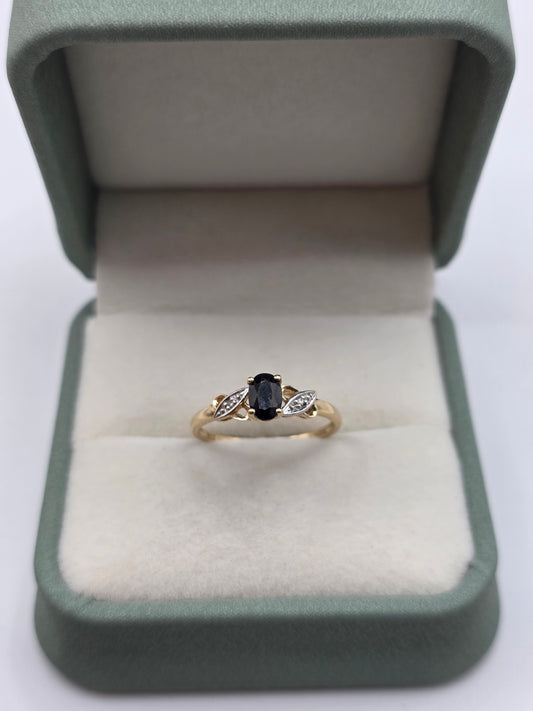 9ct gold sapphire and diamond ring