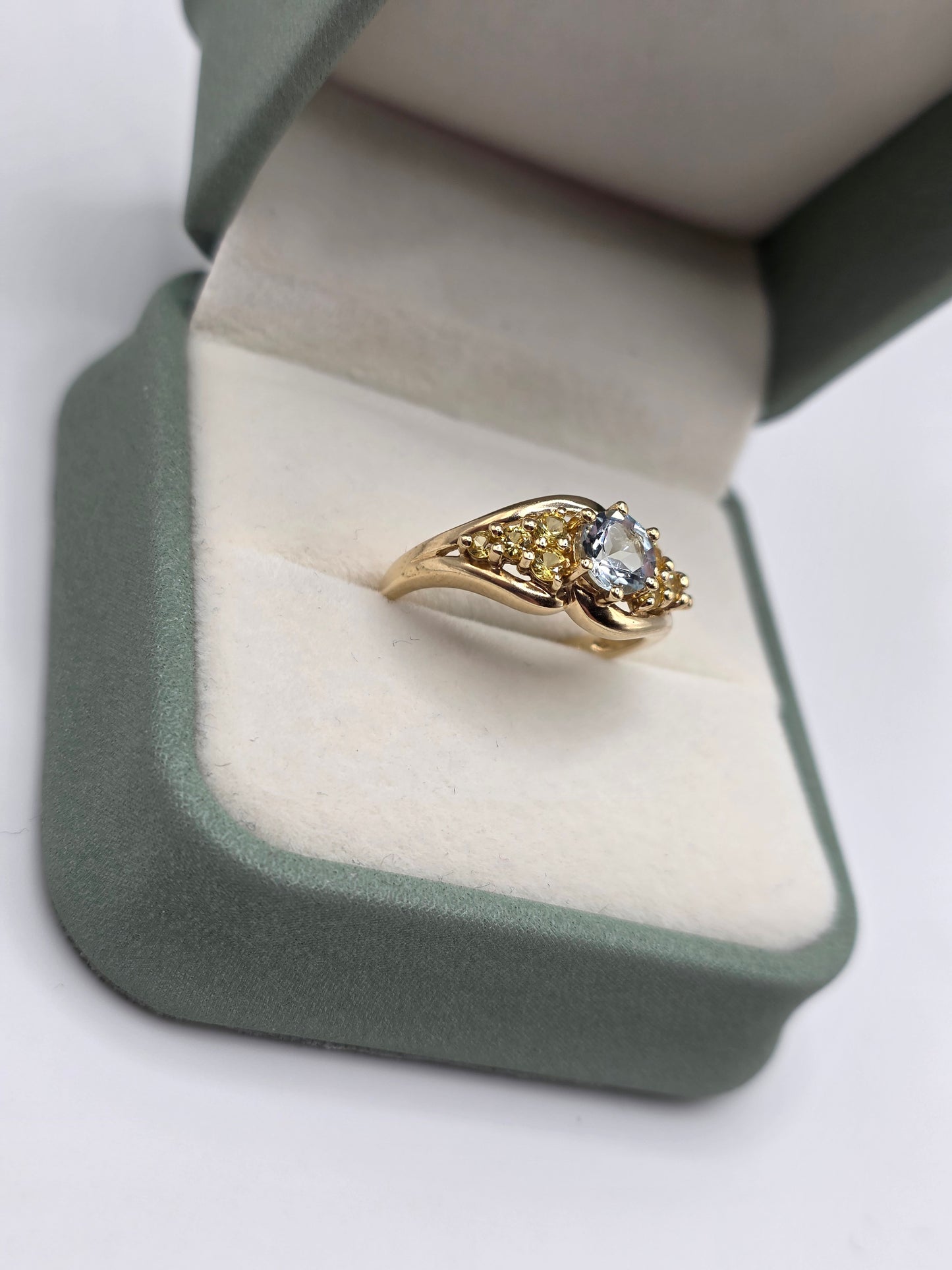 9ct gold aquamarine and yellow sapphire ring