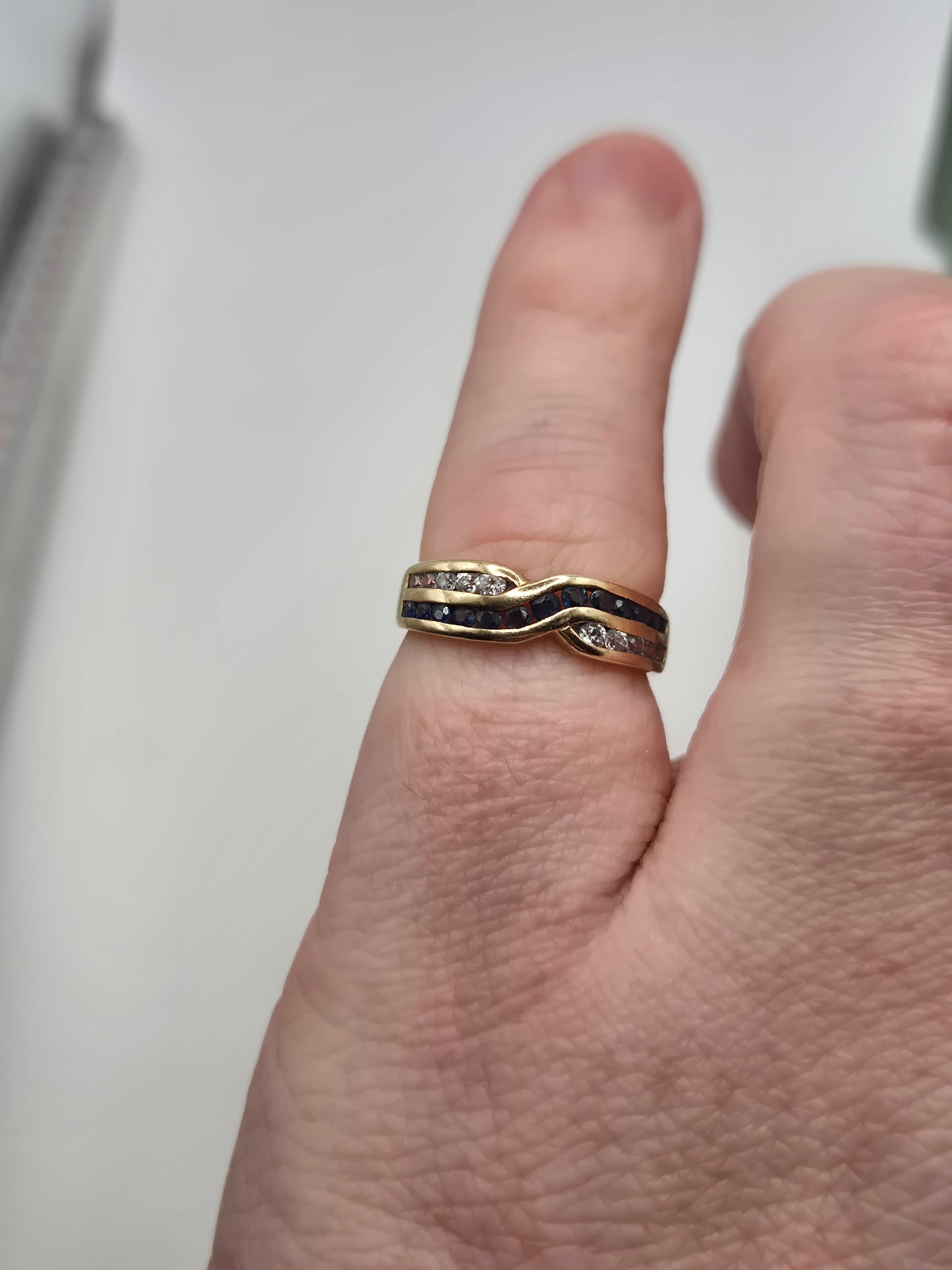 9ct gold sapphire and cz ring