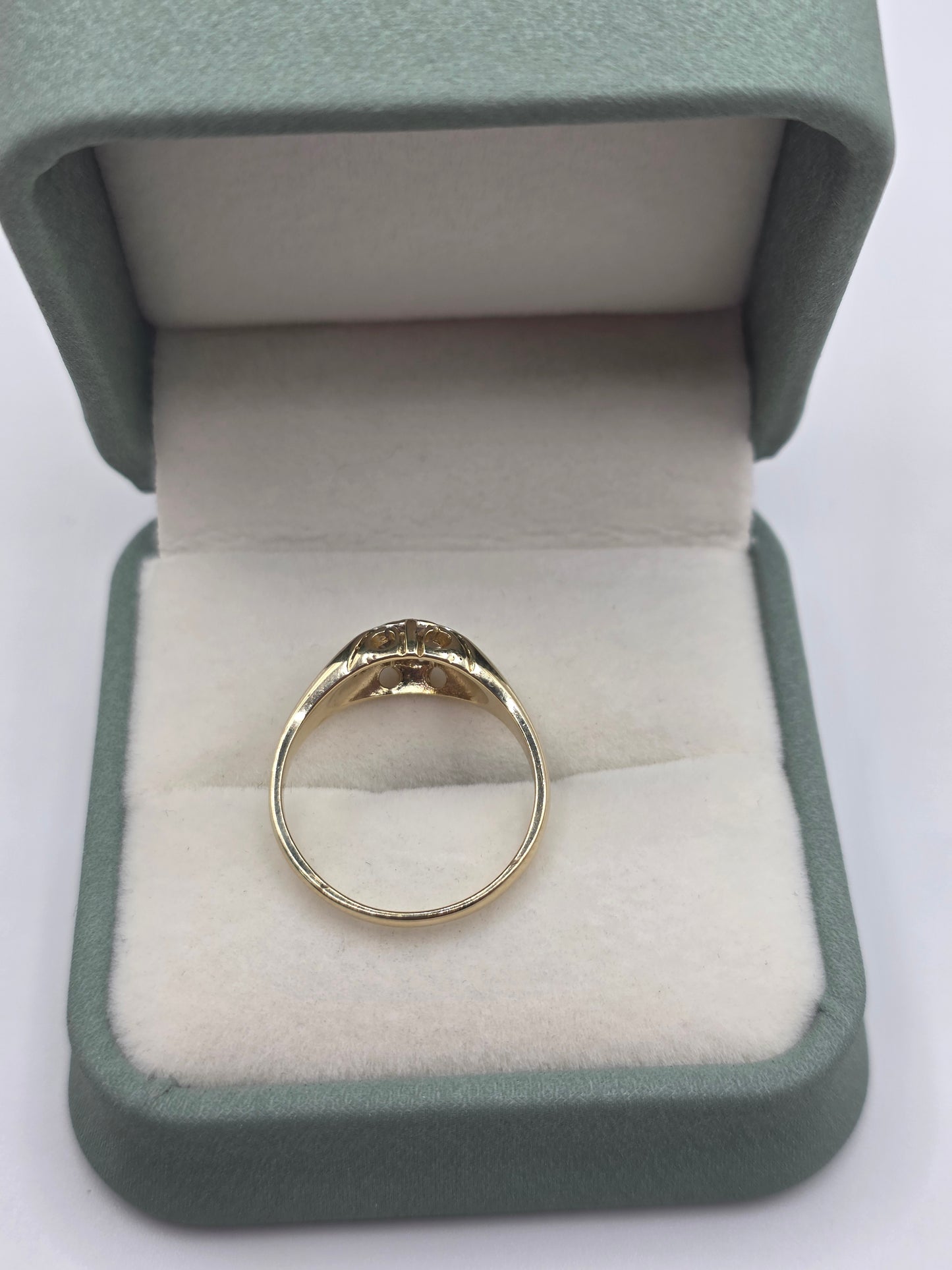 9ct gold diamond gypsy ring