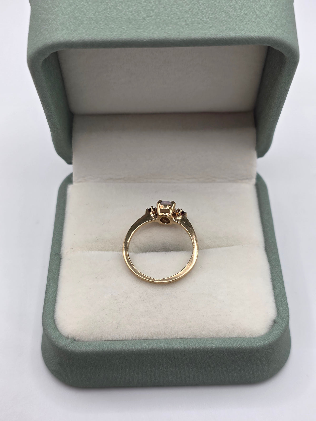 9ct gold opal and garnet ring