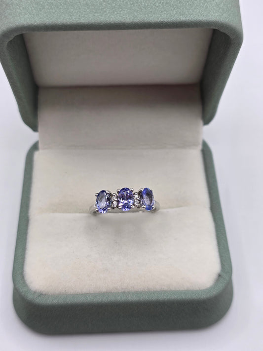 9ct white gold tanzanite and diamond ring