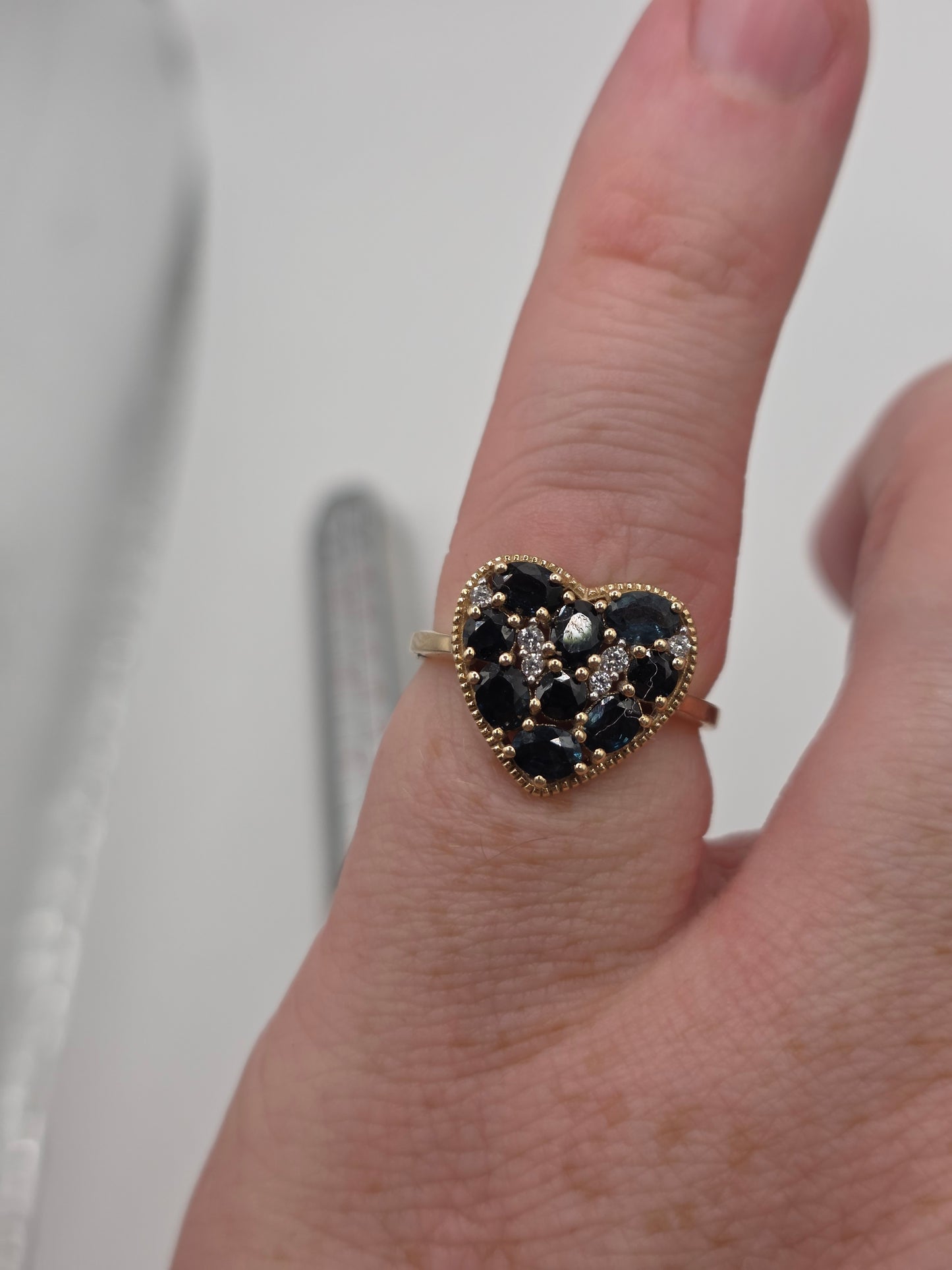 9ct gold sapphire and zircon heart ring