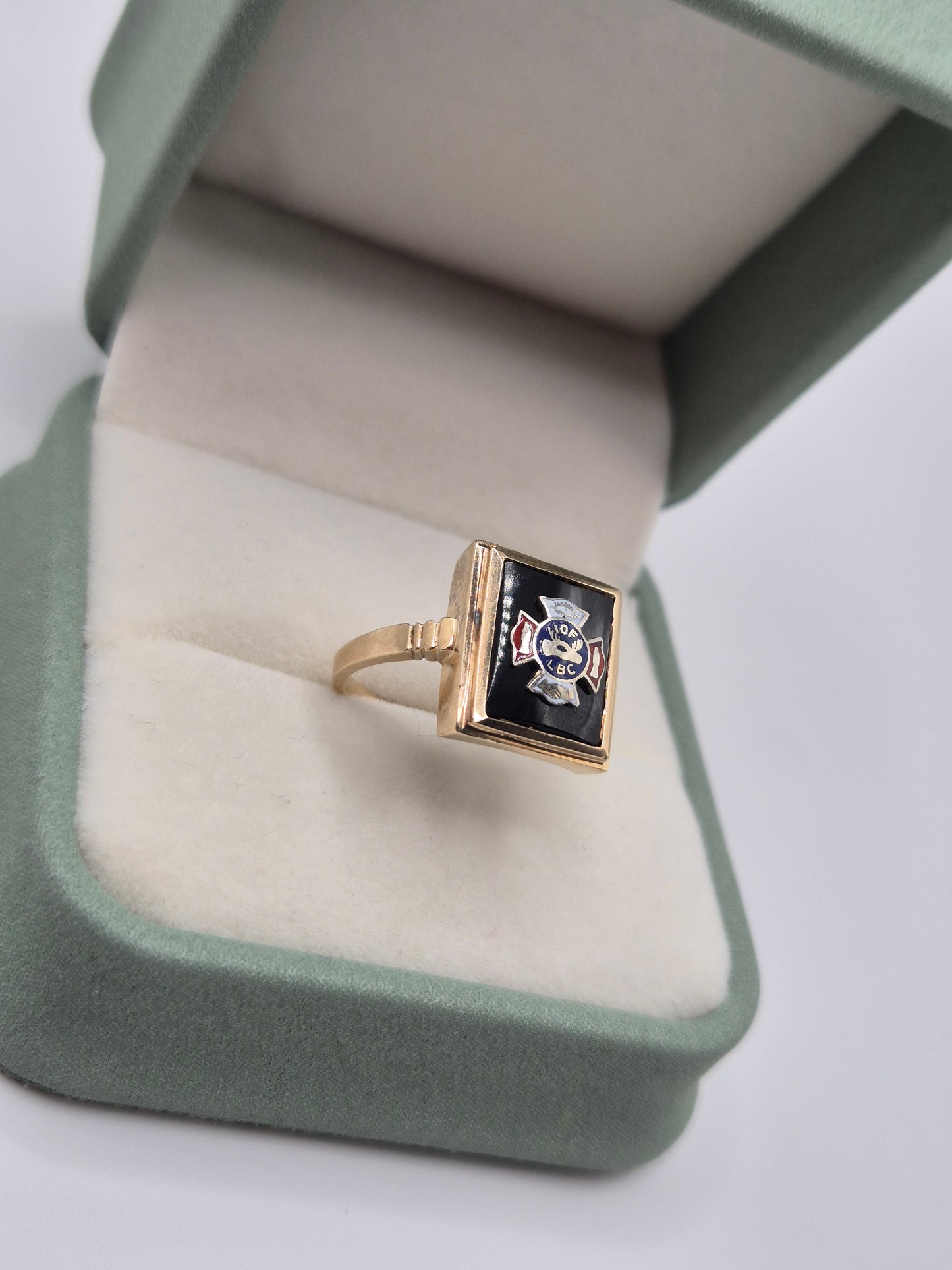 9ct gold "independant order of foresters" ring