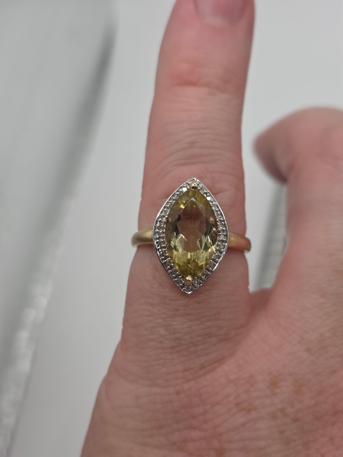 9ct gold citrine and diamond ring