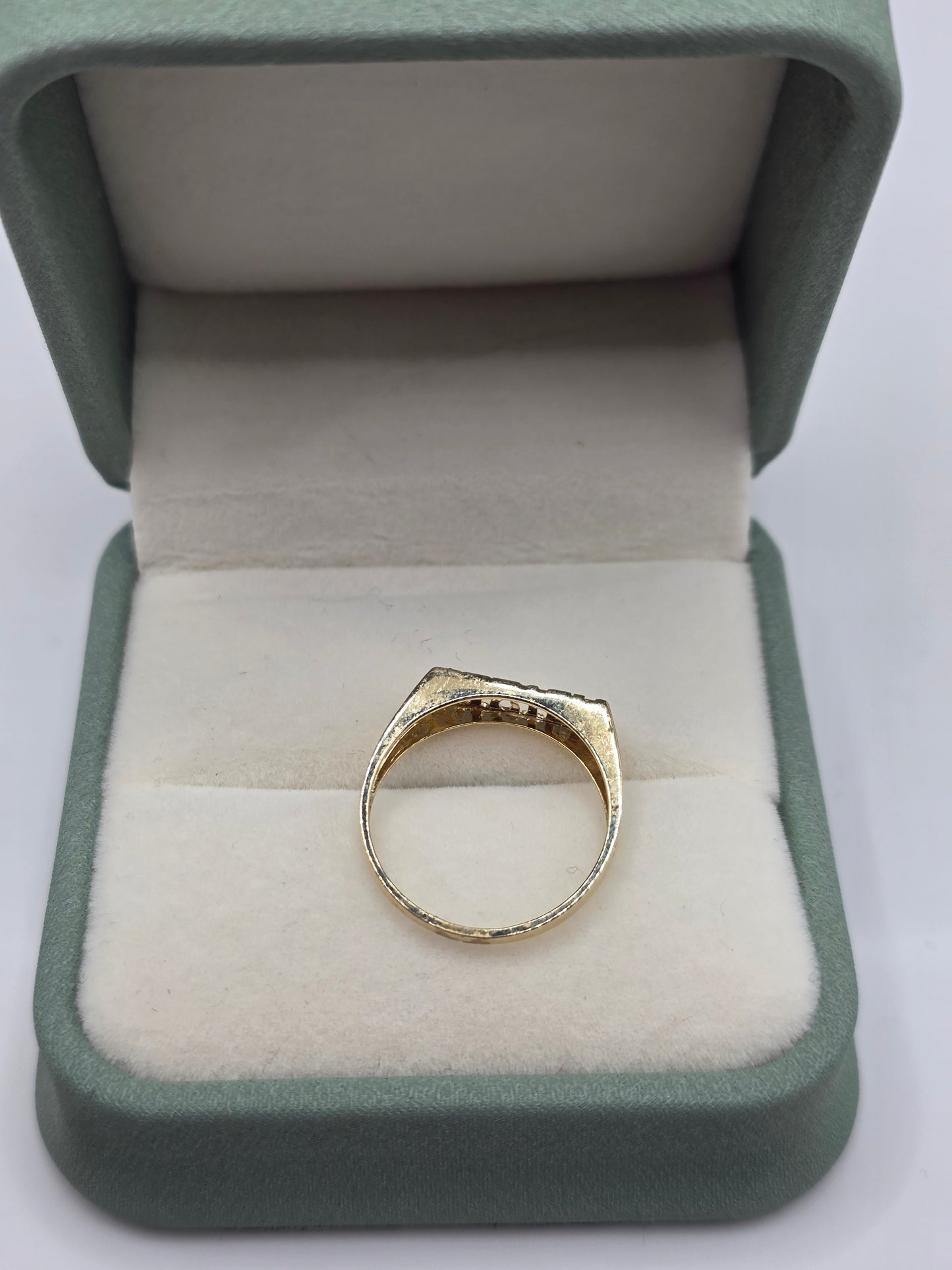 9ct gold sister ring