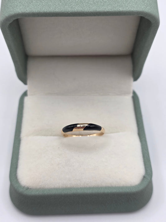 9ct gold onyx ring