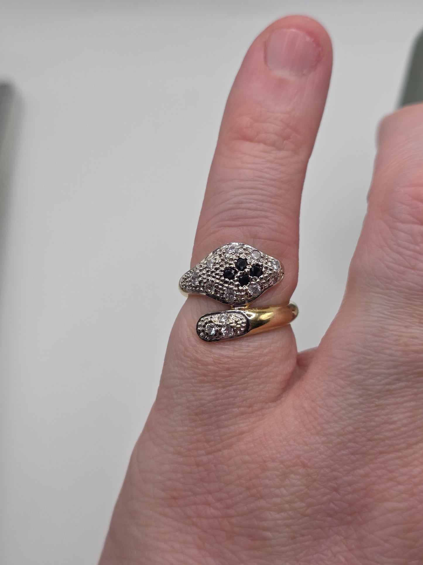 9ct gold sapphire and cz cobra ring