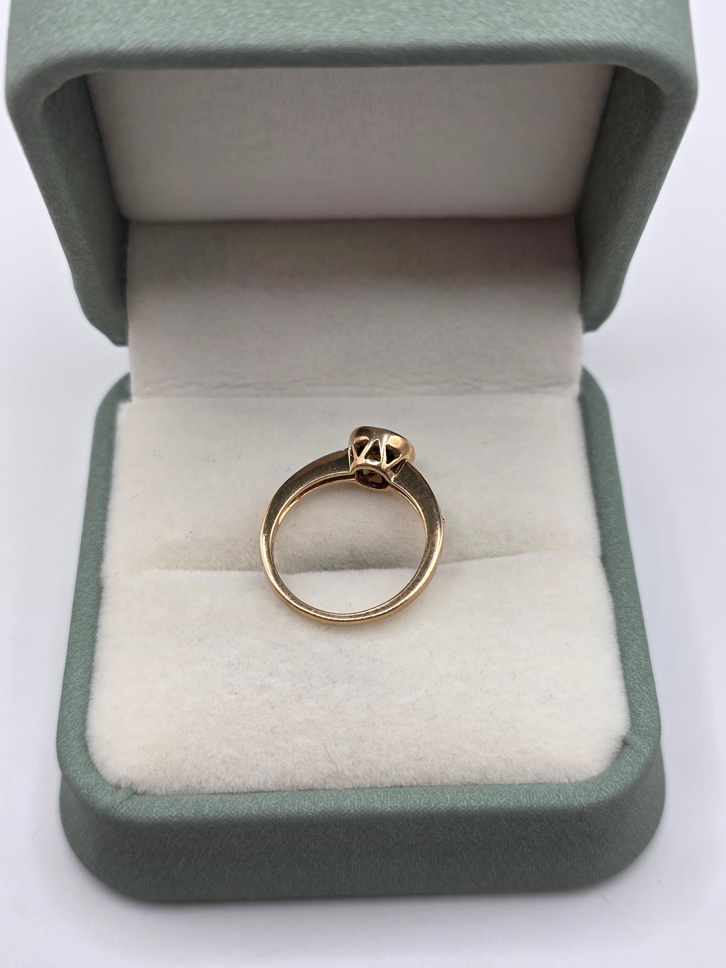 9ct gold citrine and zircon ring