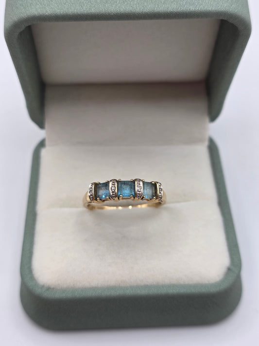 9ct gold topaz and diamond ring