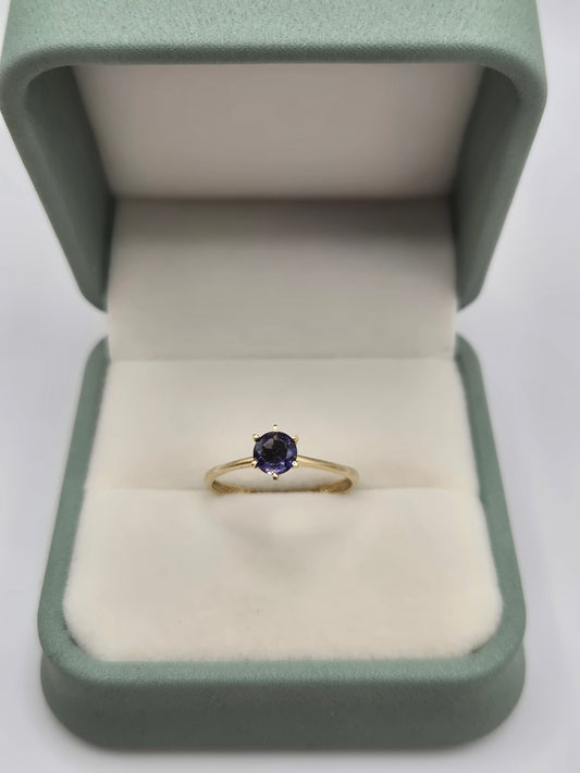 9ct gold tanzanite ring