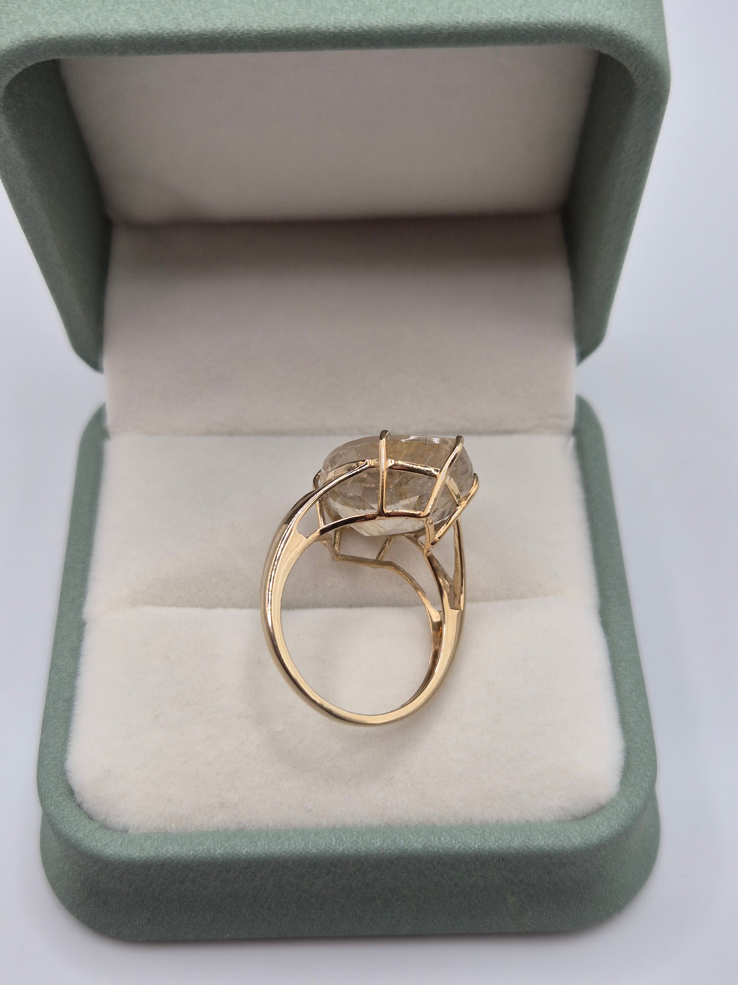 Heavy 9ct gold 11.4 carat rutile quartz ring