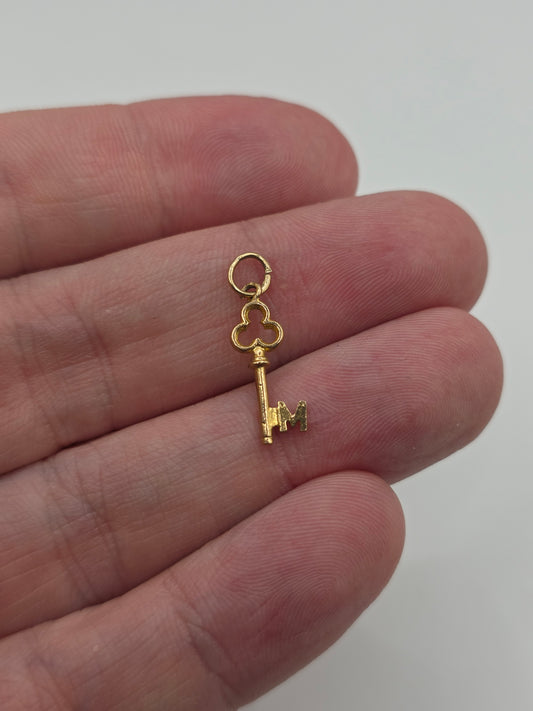 9ct gold initial M key charm