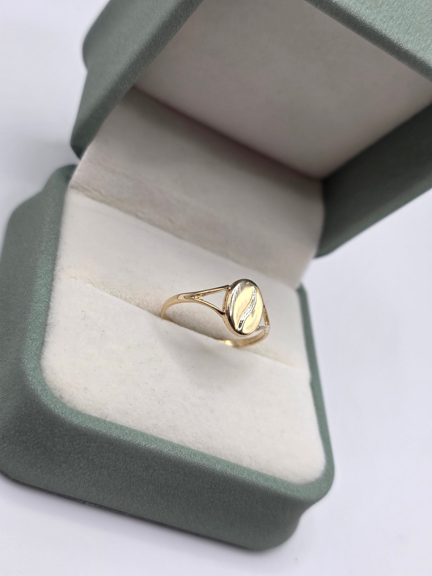 9ct gold coffee bean ring