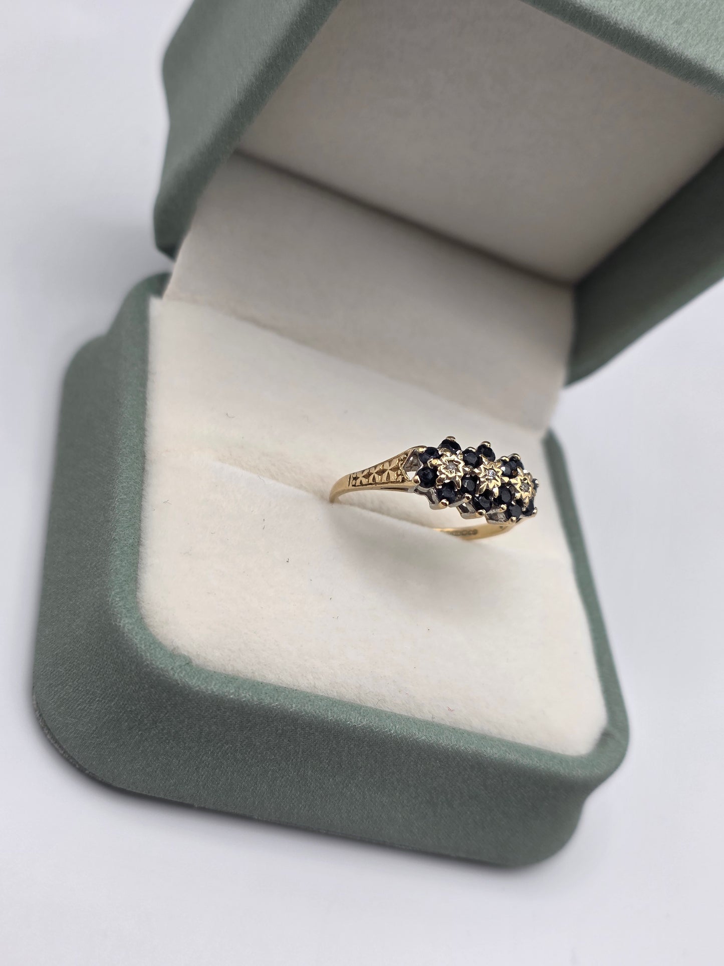 9ct gold sapphire and diamond ring
