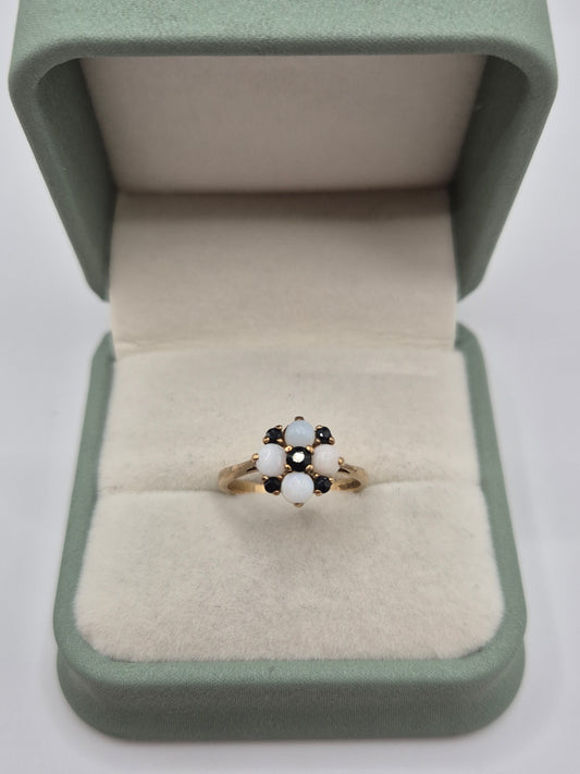 9ct gold sapphire and opal ring