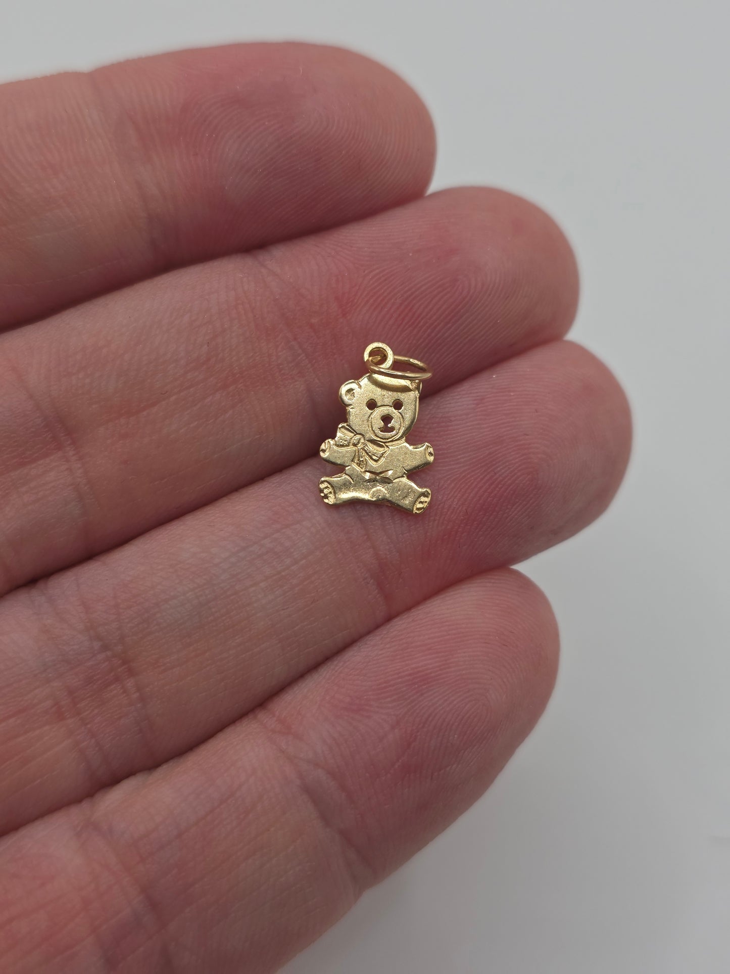 9ct gold bear charm