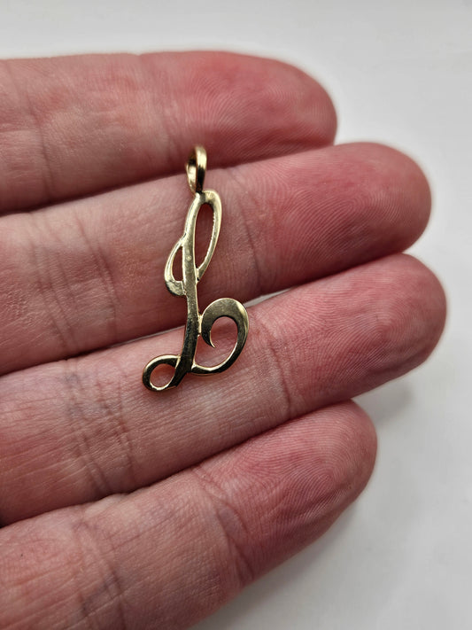 9ct gold initial pendant