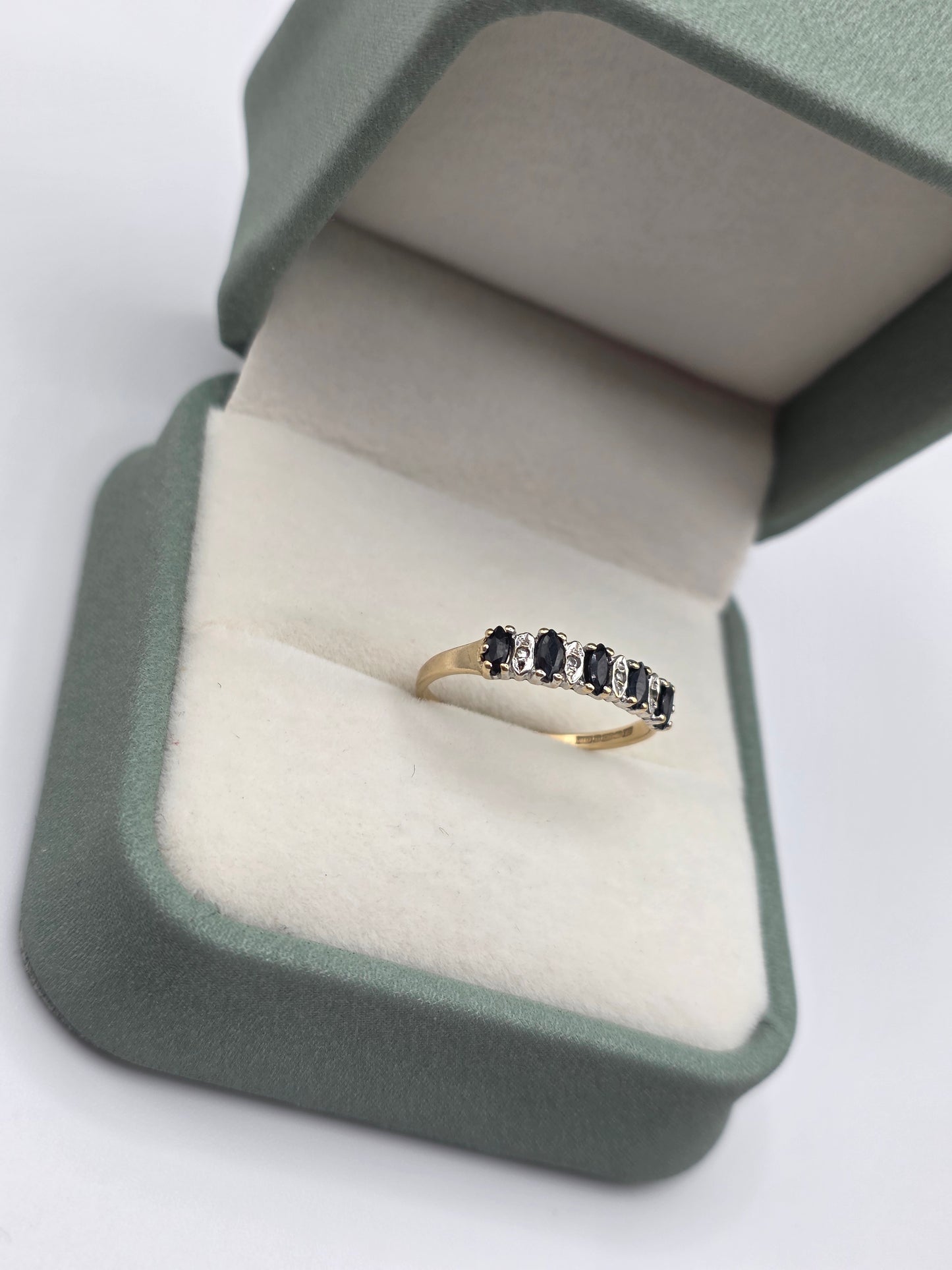9ct gold sapphire and diamond ring