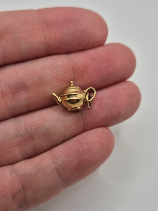 9ct gold teapot charm