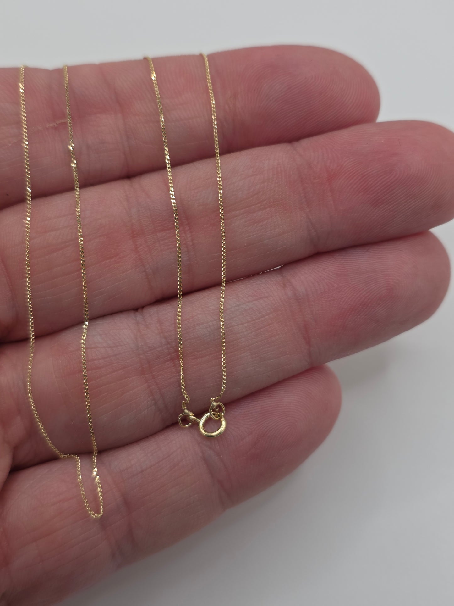 9ct gold curb chain (14)