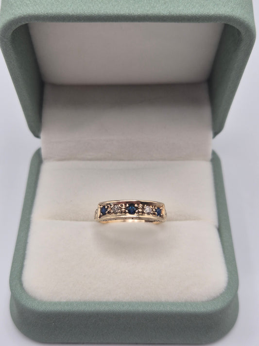 9ct gold sapphire and diamond ring