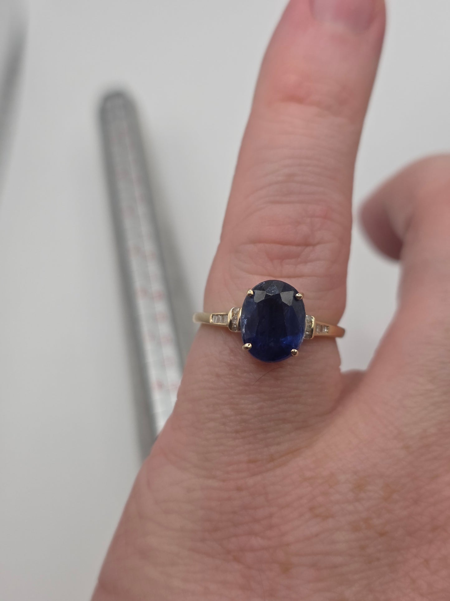 9ct gold kyanite and diamond ring