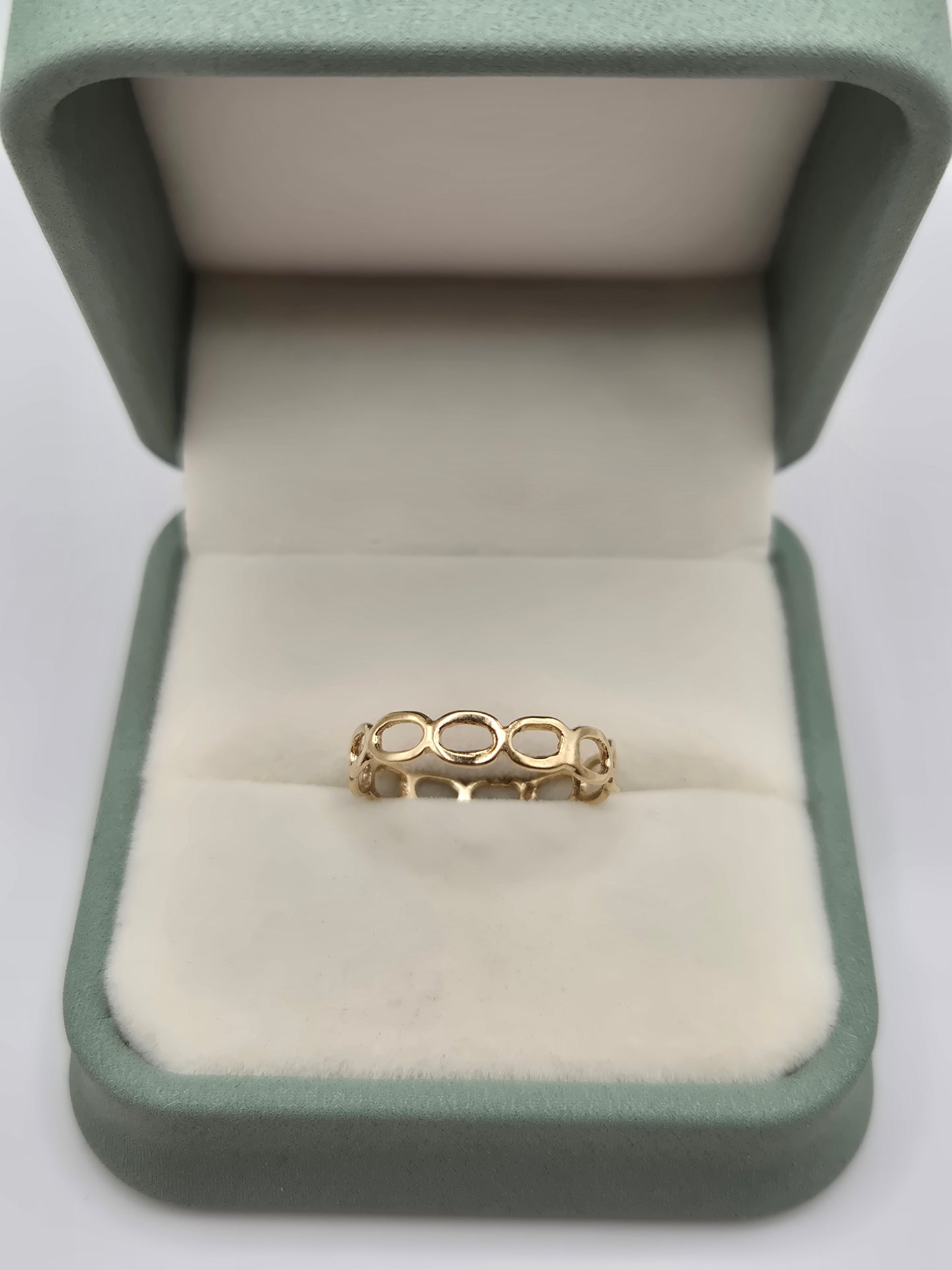 9ct gold ring