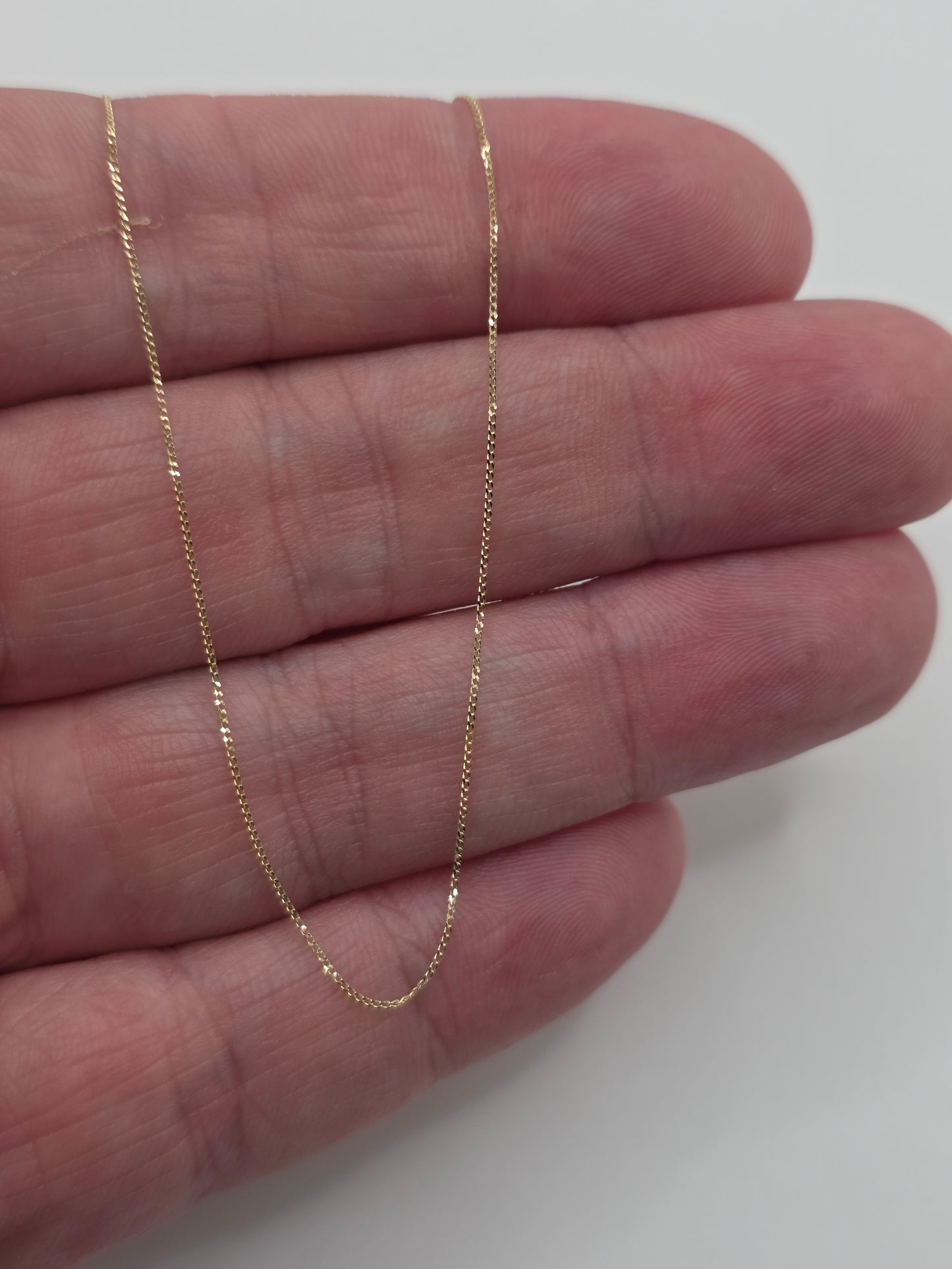 9ct gold curb chain (15)