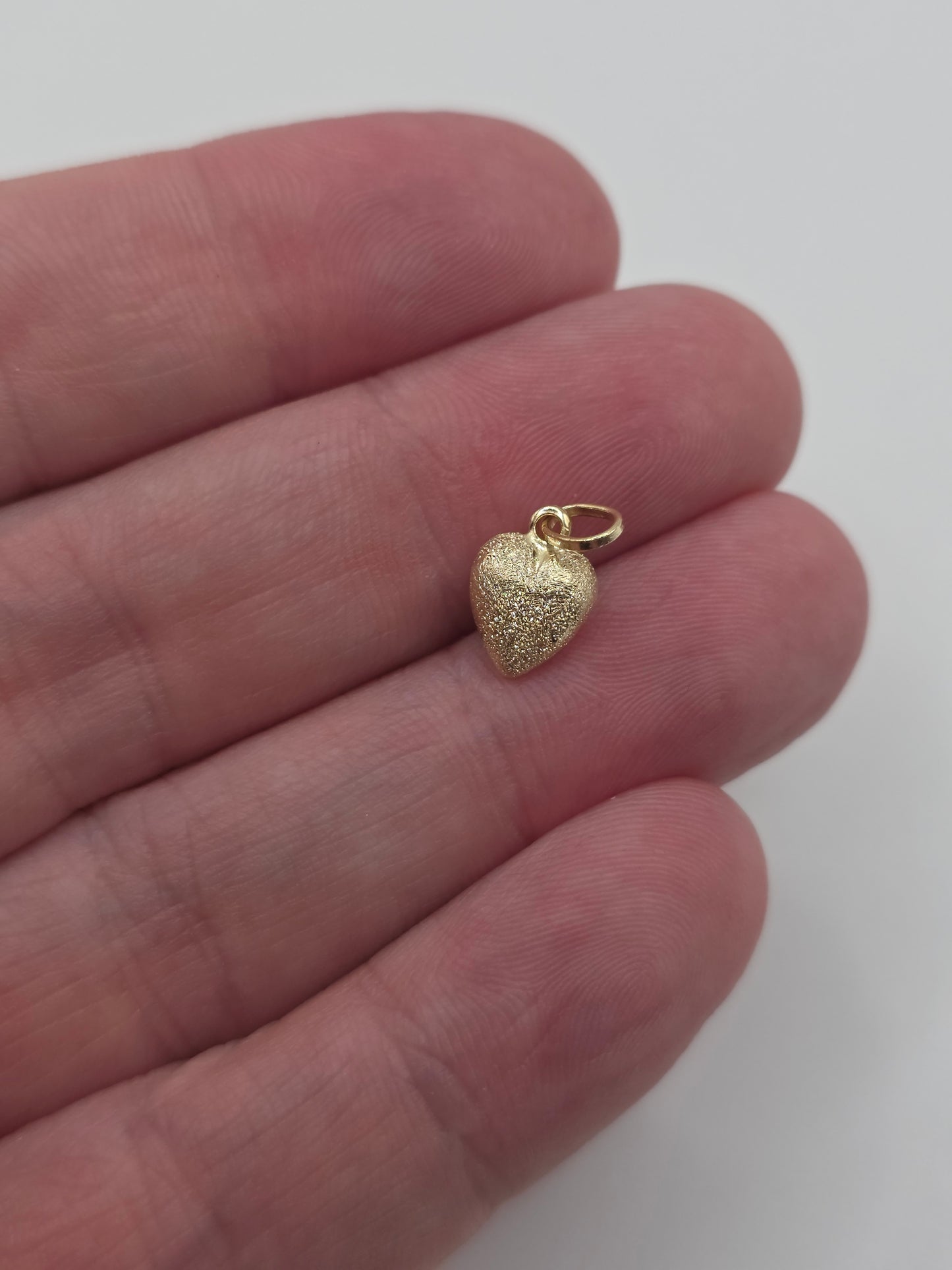 9ct gold heart charm