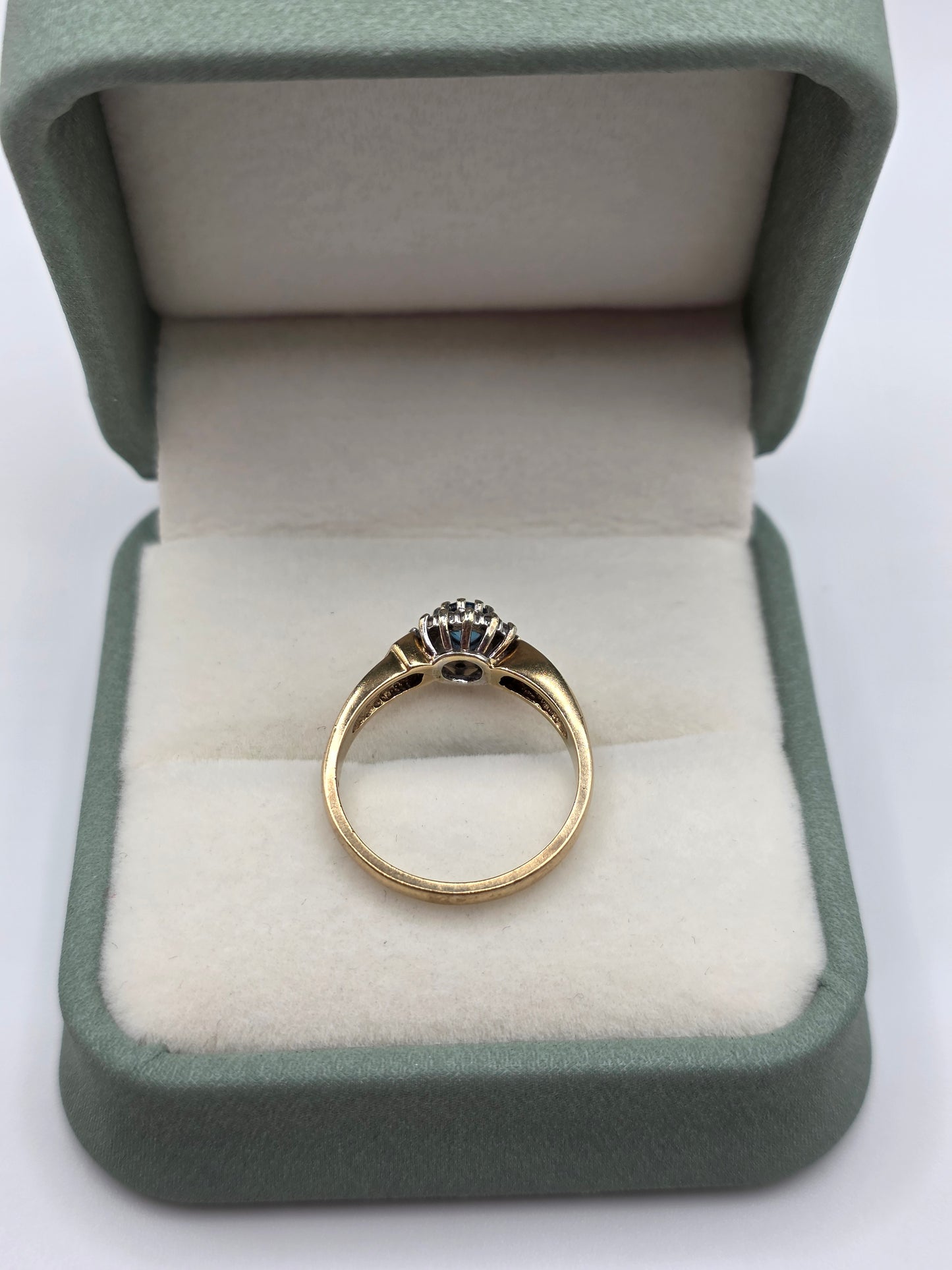 9ct gold topaz and diamond ring