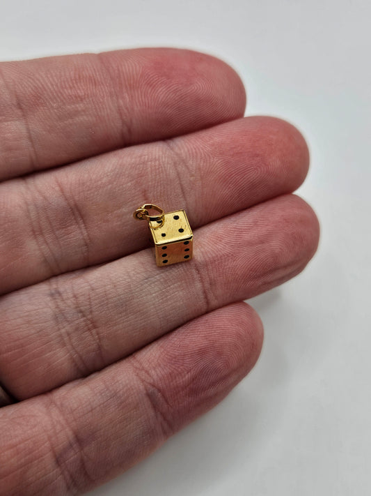 9ct gold dice charm