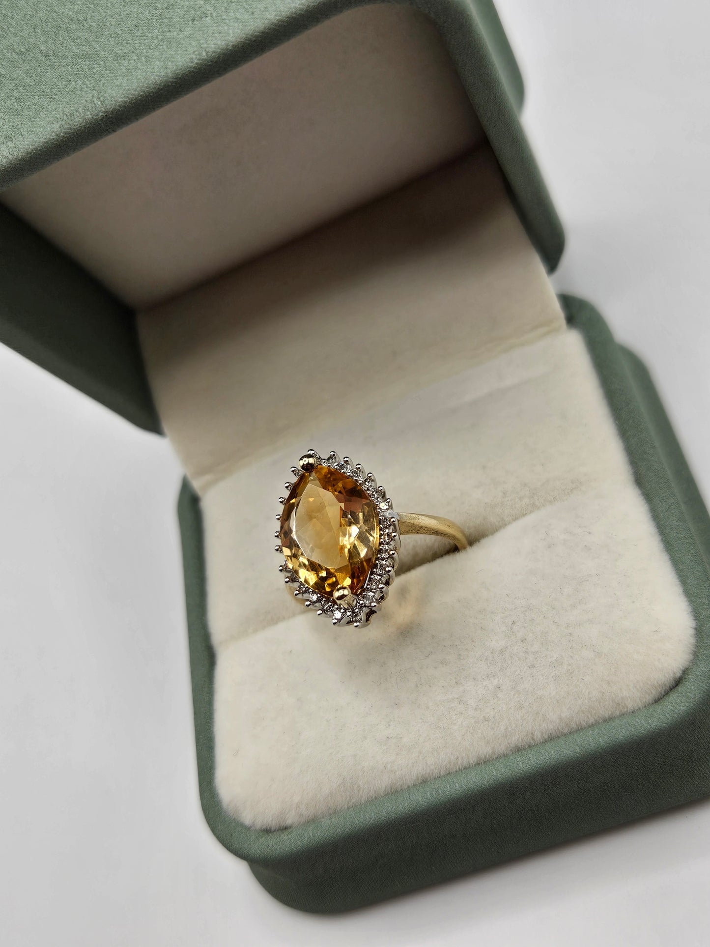 9ct gold citrine and diamond ring