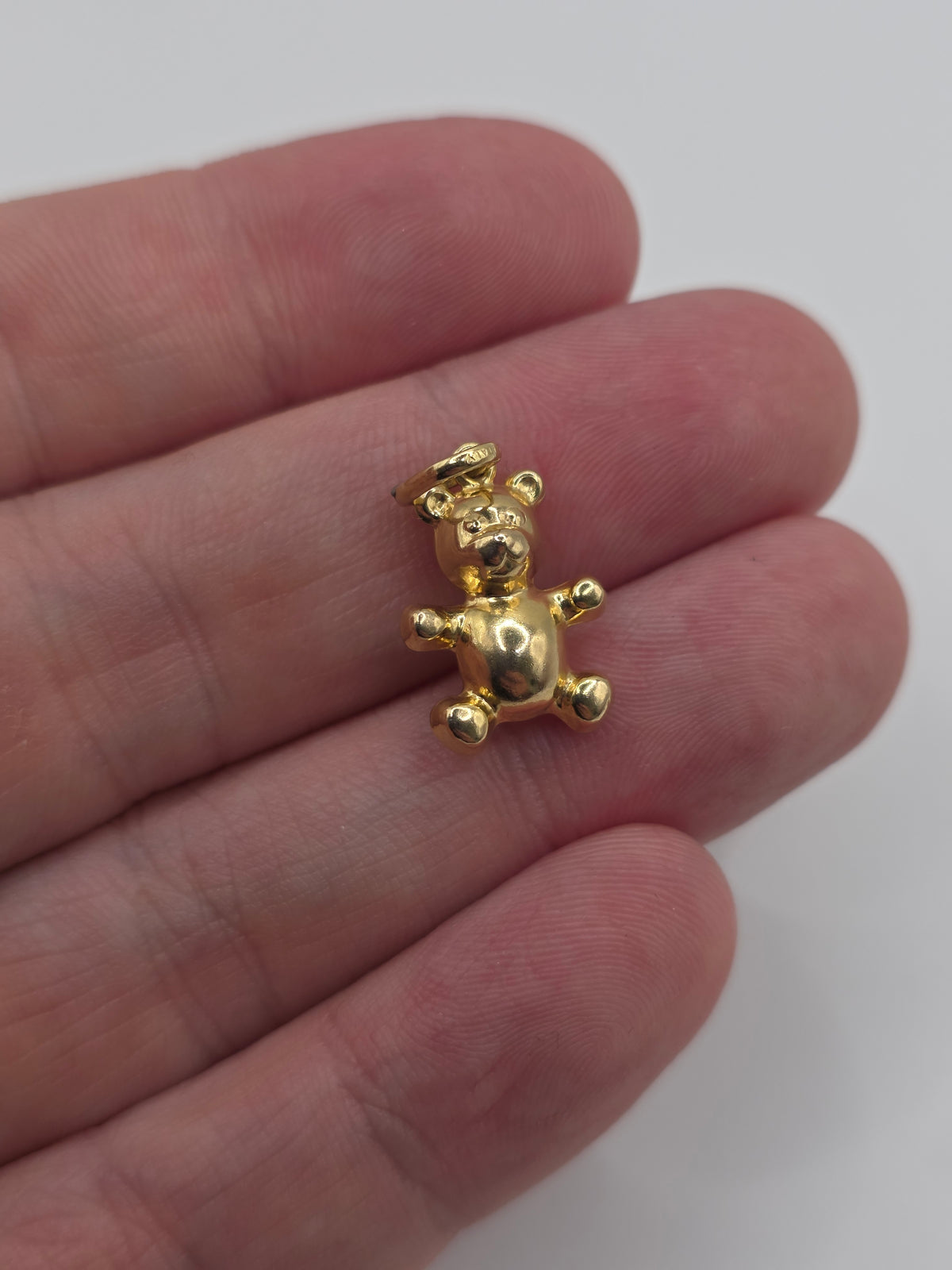9ct gold bear charm