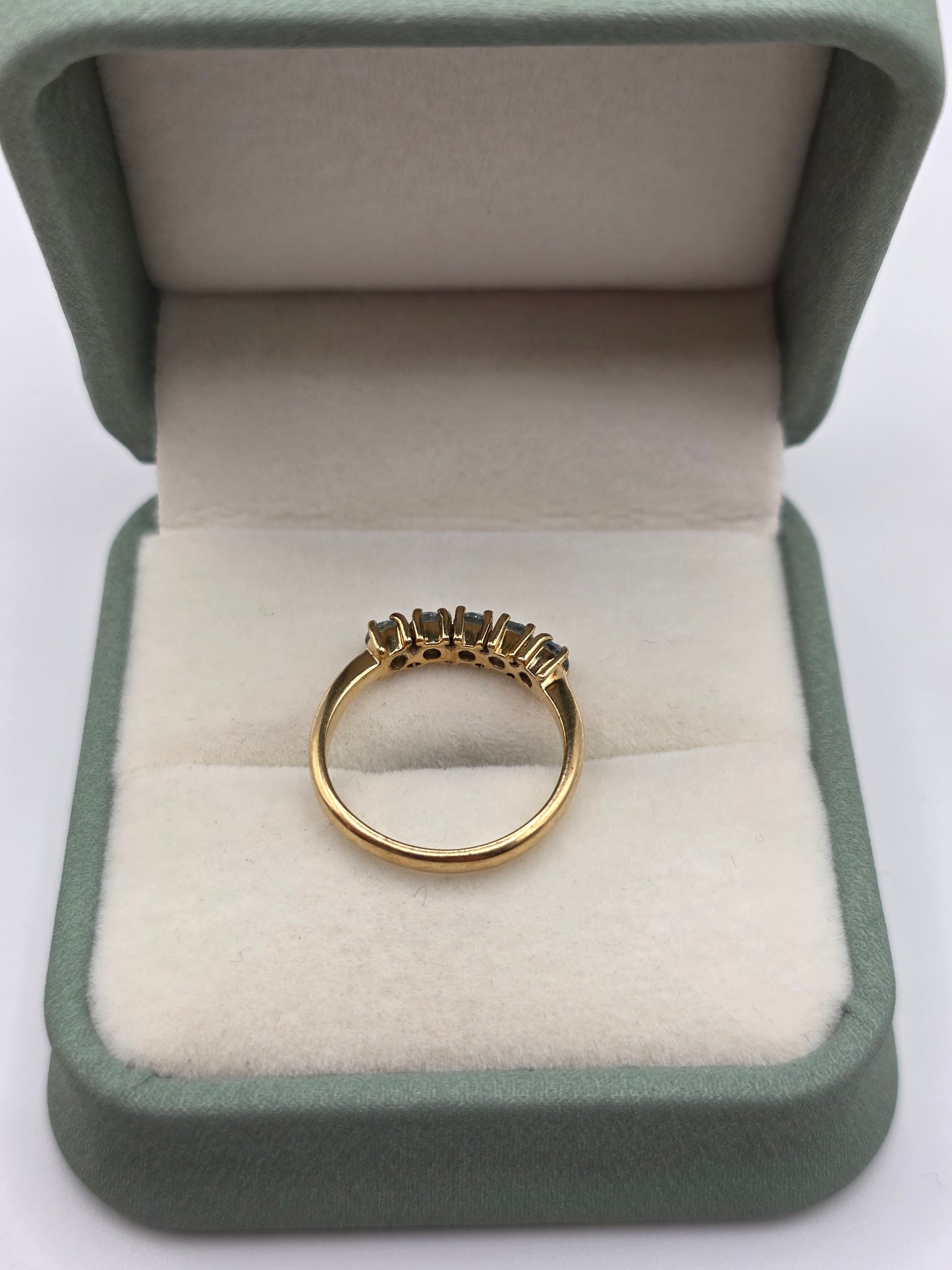 9ct gold topaz ring