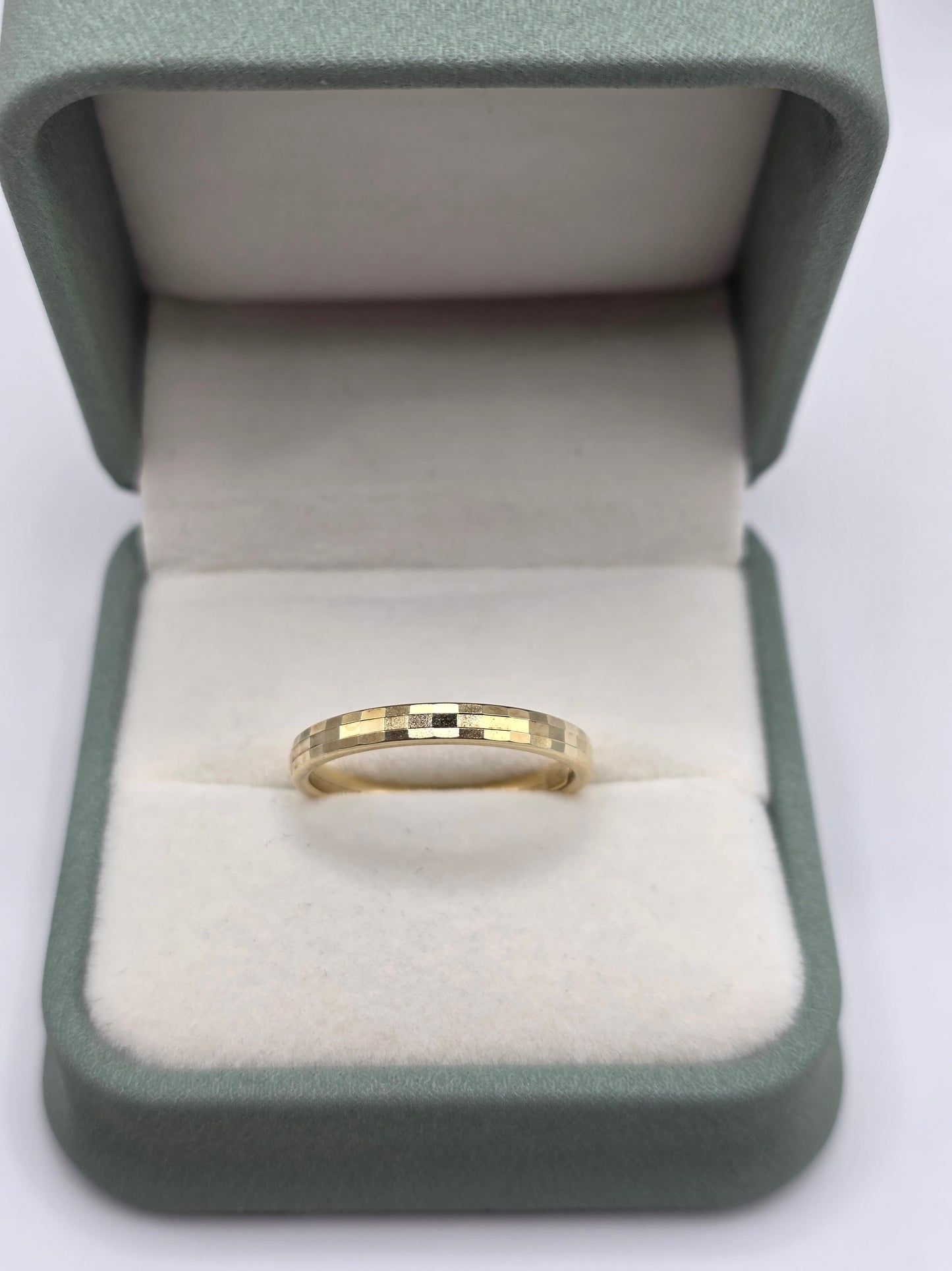 9ct gold ring