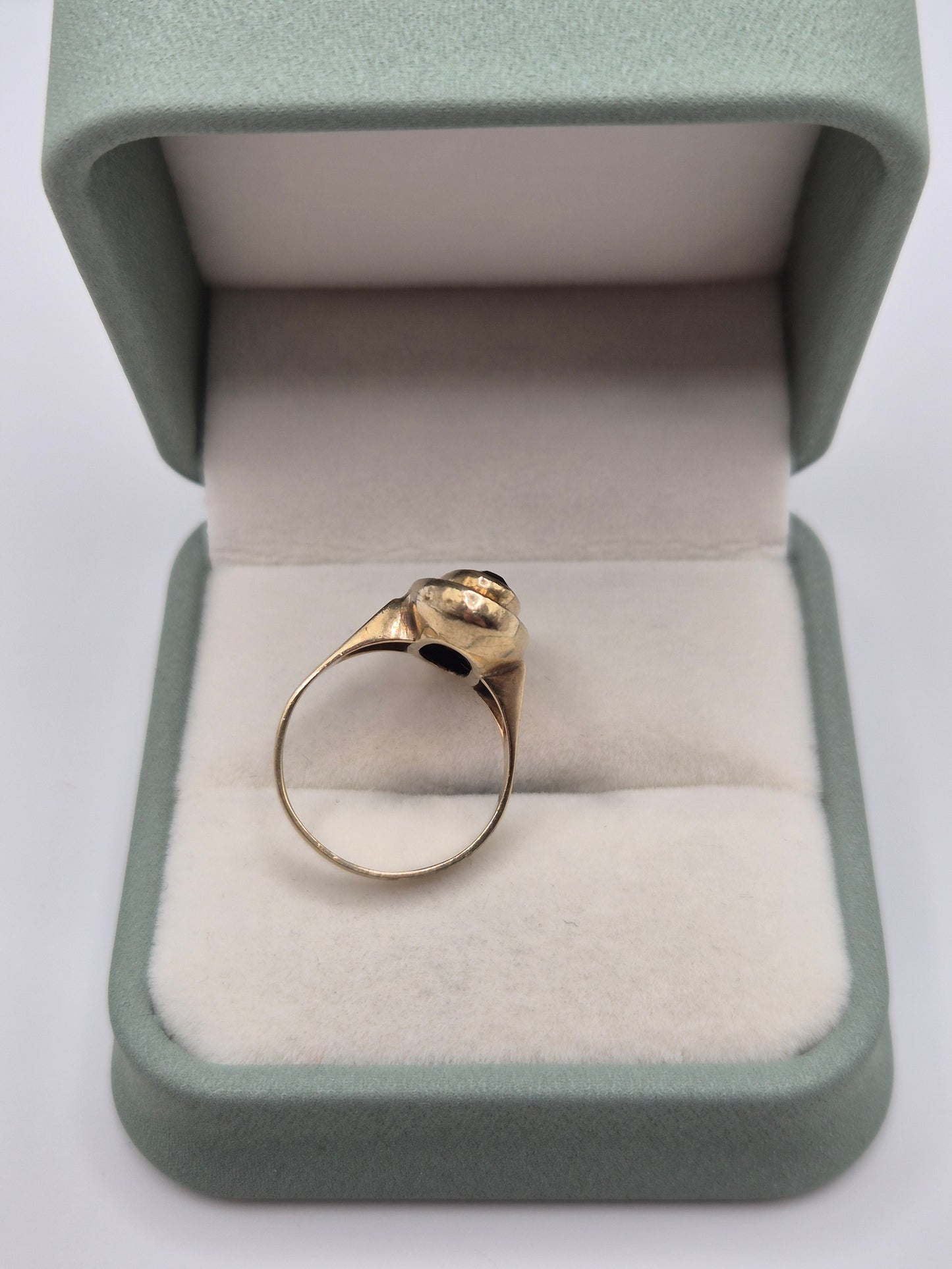 9ct gold smokey quartz ring