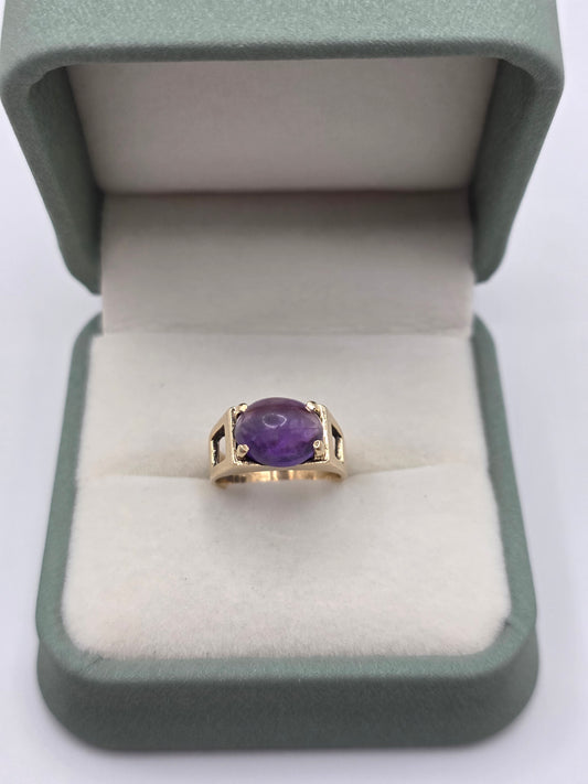 9ct gold cabachon amethyst ring