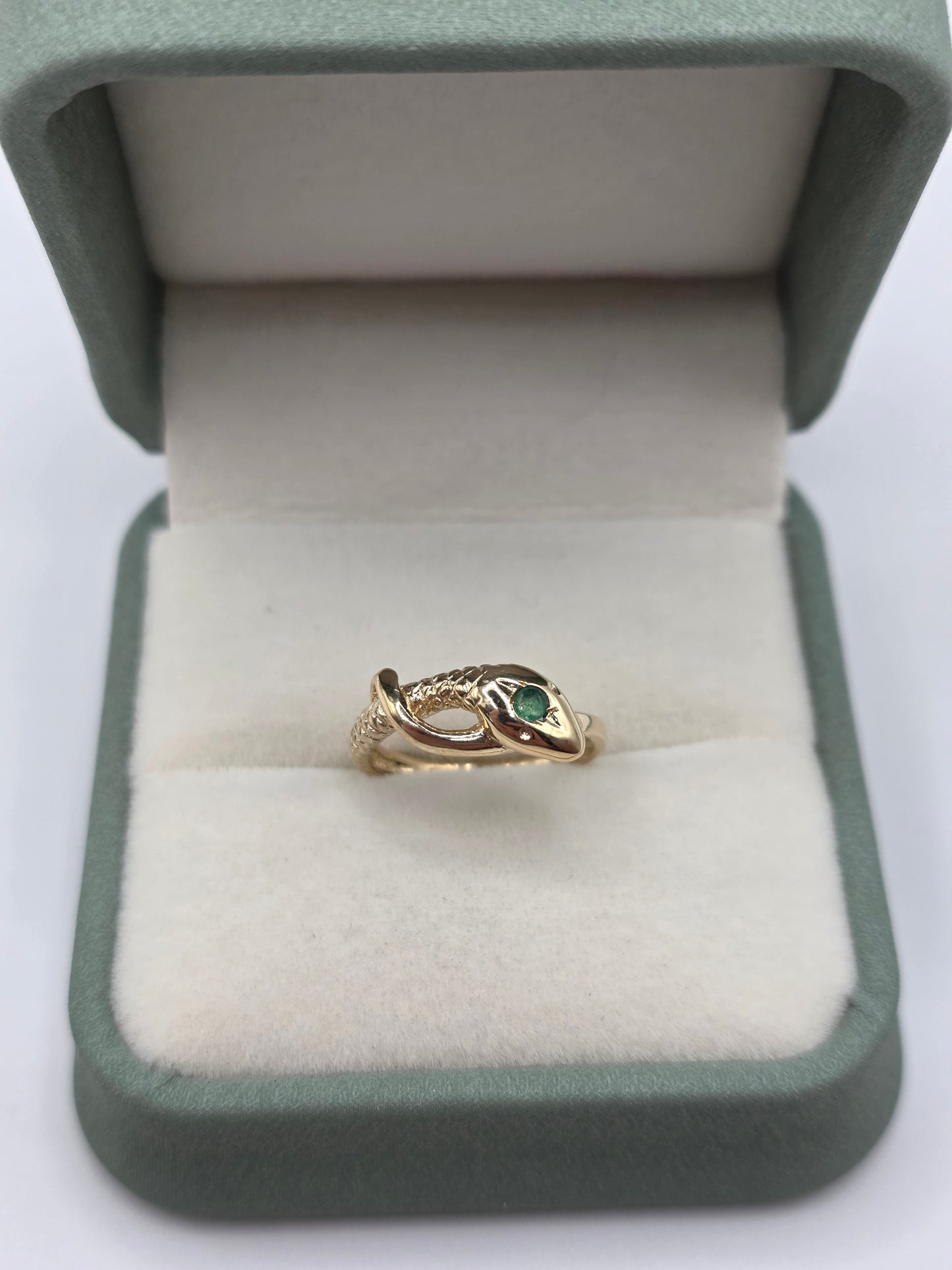 9ct gold emerald snake ring