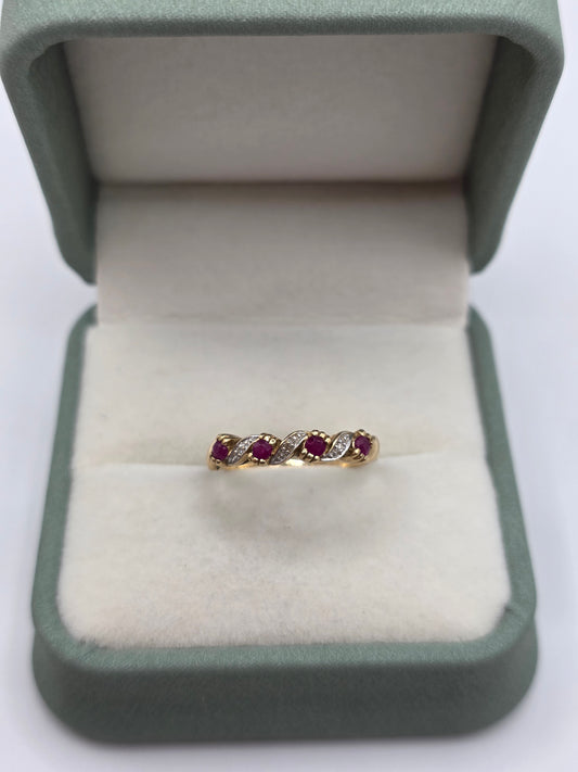 9ct gold ruby and diamond ring