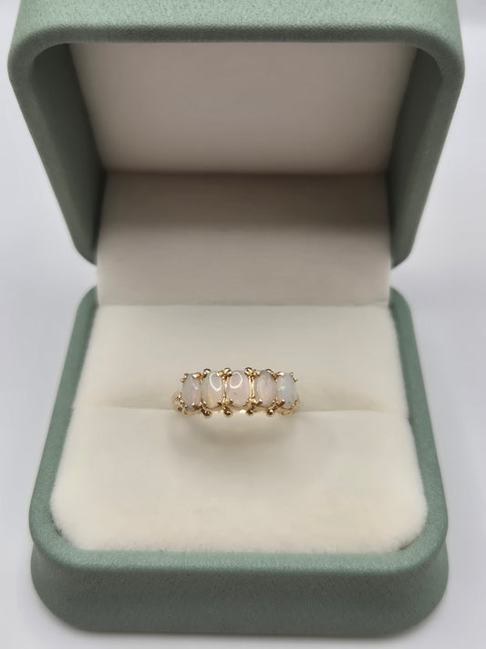 9ct gold opal ring