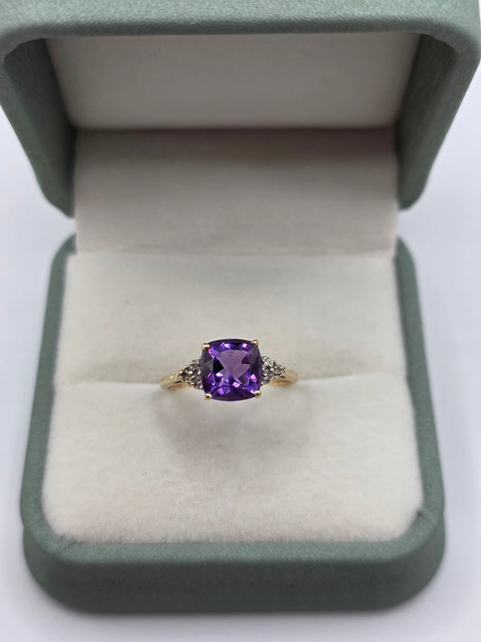 9ct gold amethyst and diamond ring