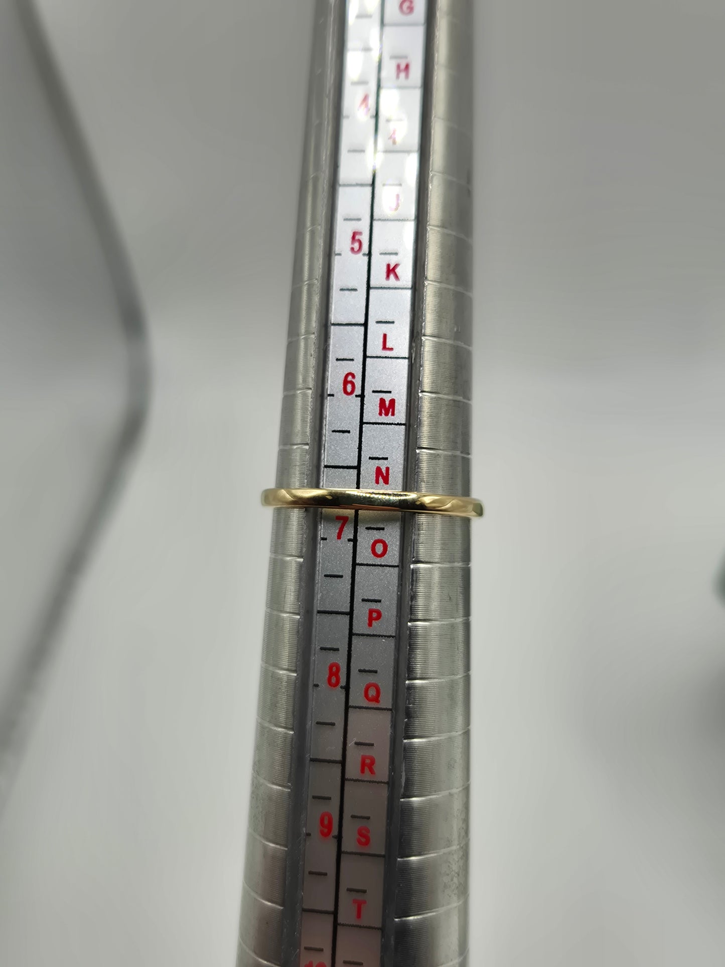 9ct gold yellow sapphire and diamond ring