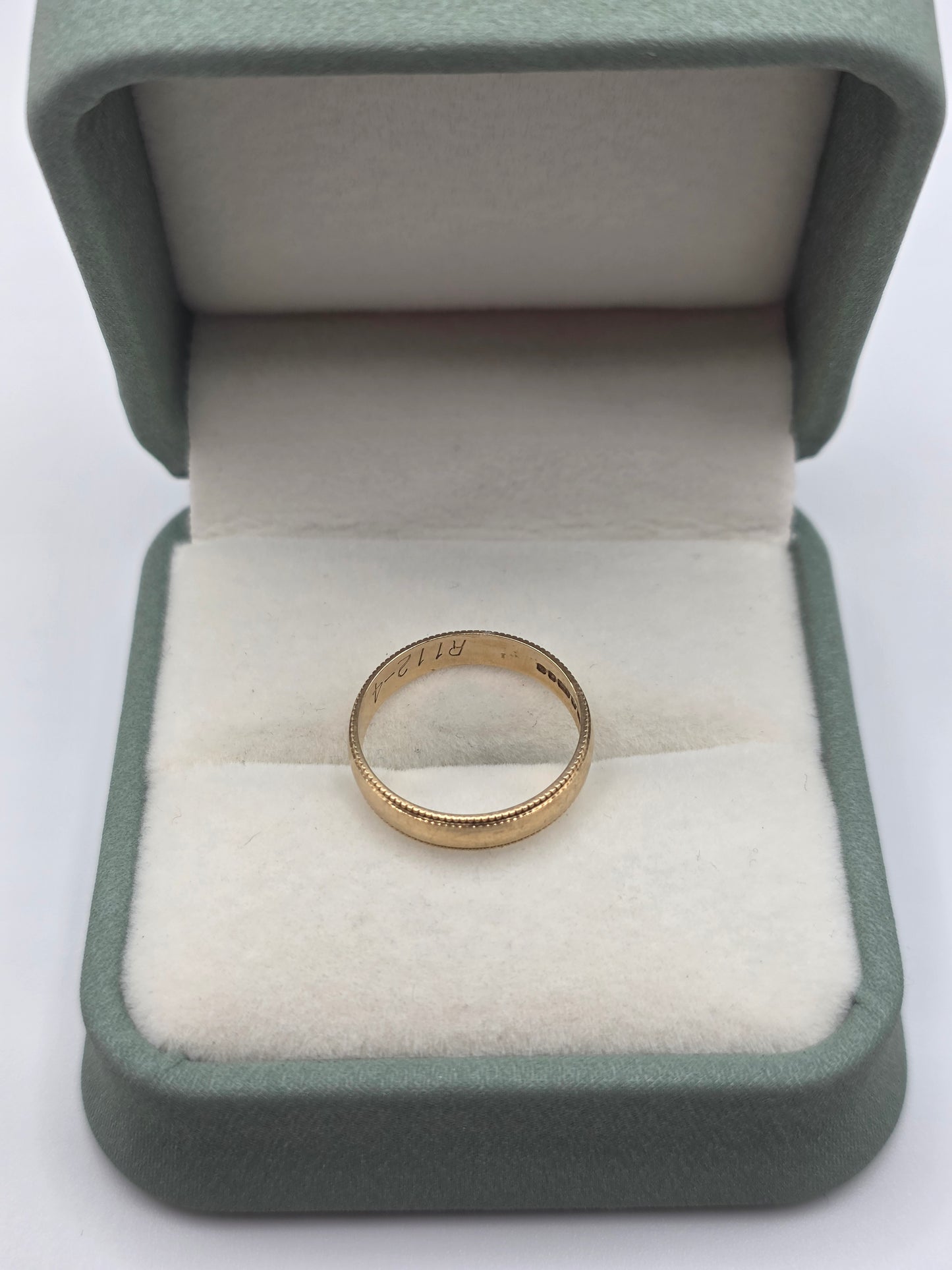 9ct gold ring