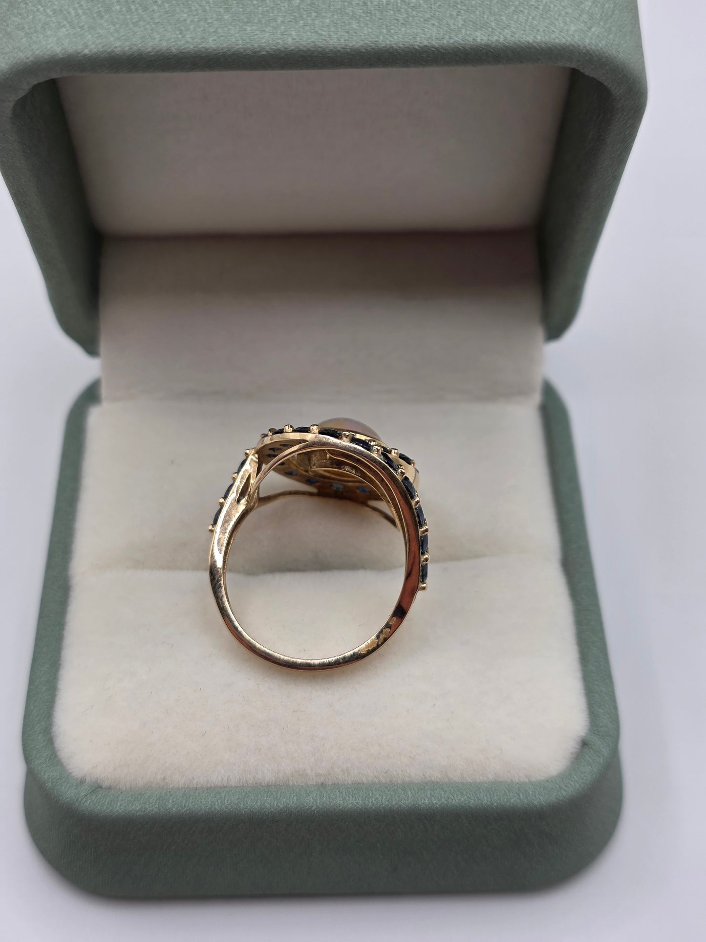 9ct gold opal and sapphire ring