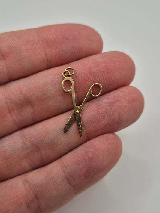 9ct gold scissors charm