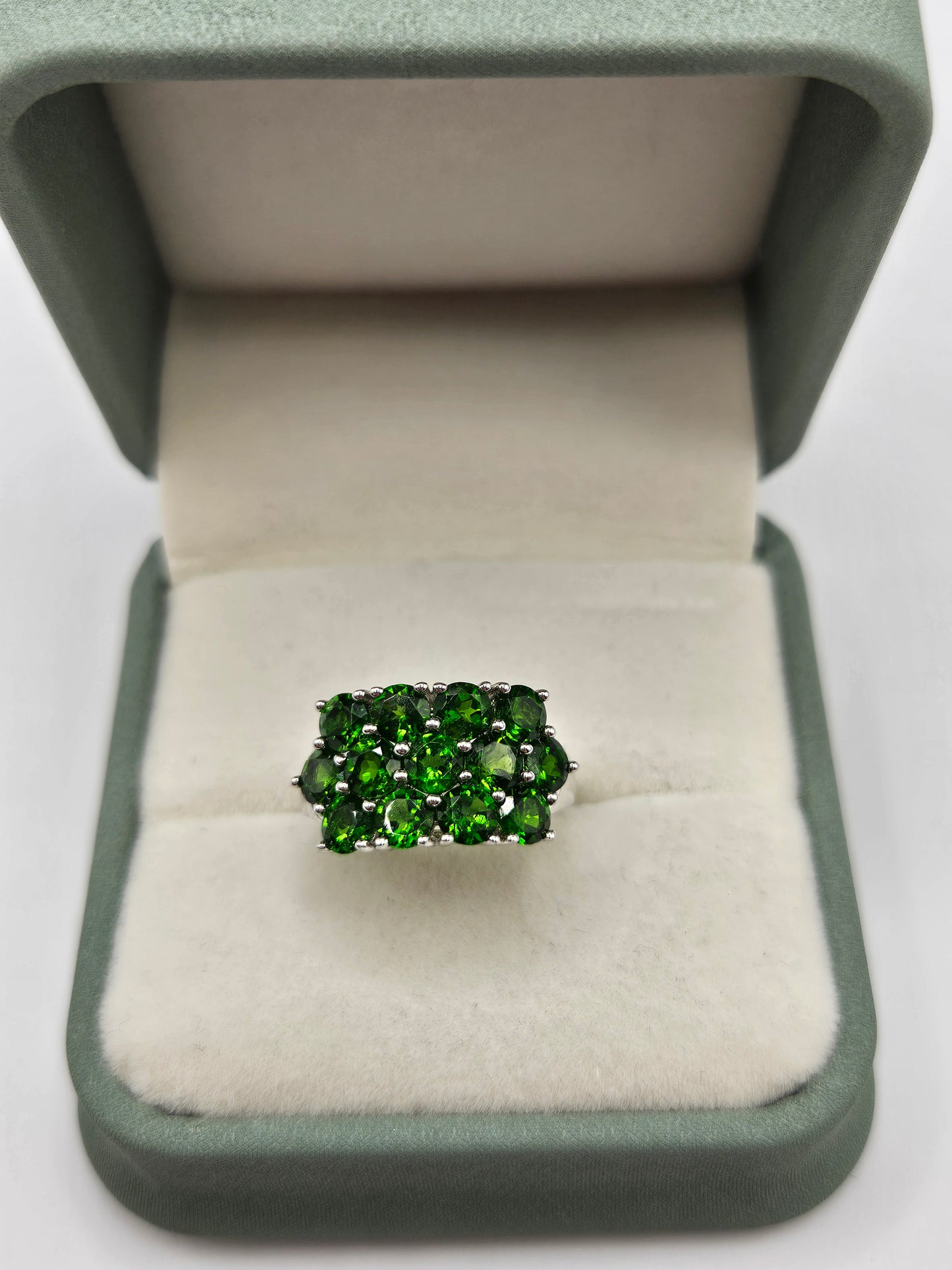 Silver diopside ring